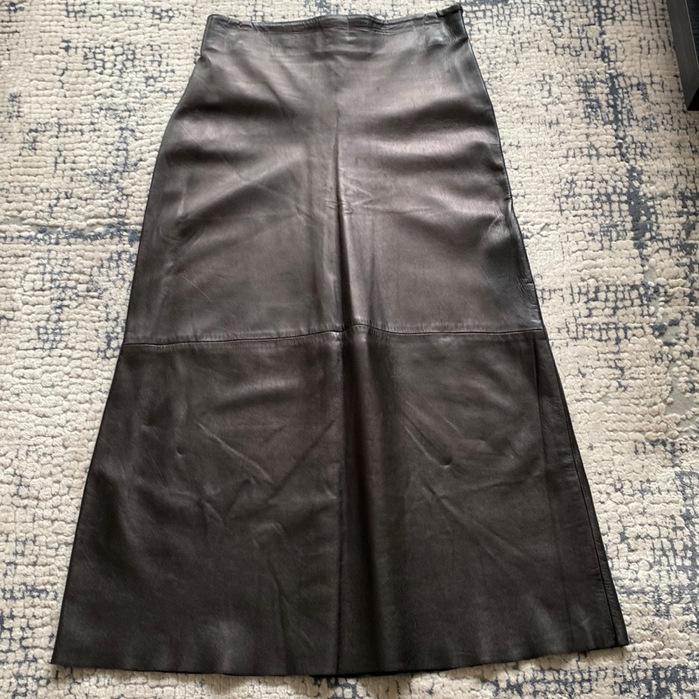 Ya-Ya Buttery soft black Italian lambskin leather a-line maxi skirt size 8.